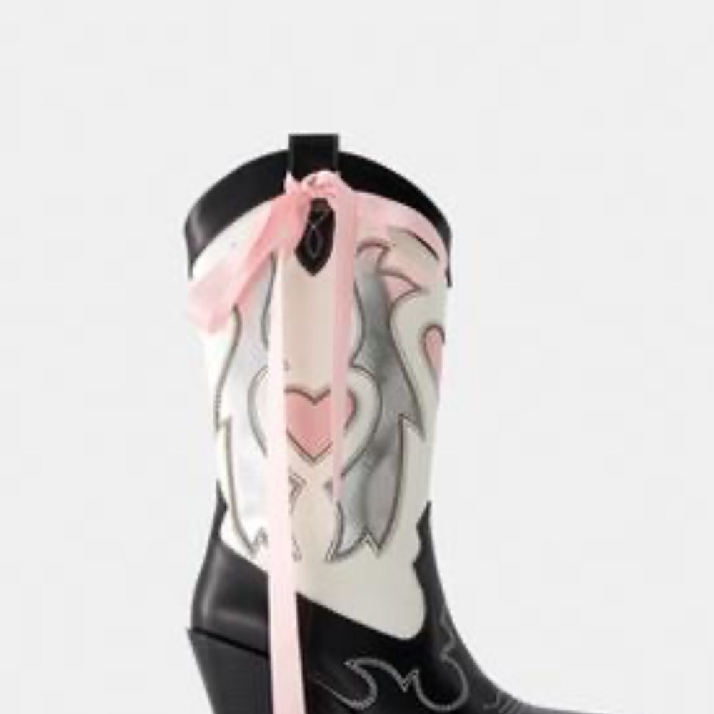 Bershka Black and Pink Western Boots